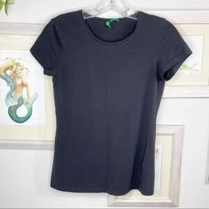 UNITED Color of Benetton Black Short Sleeve Tee Size Small